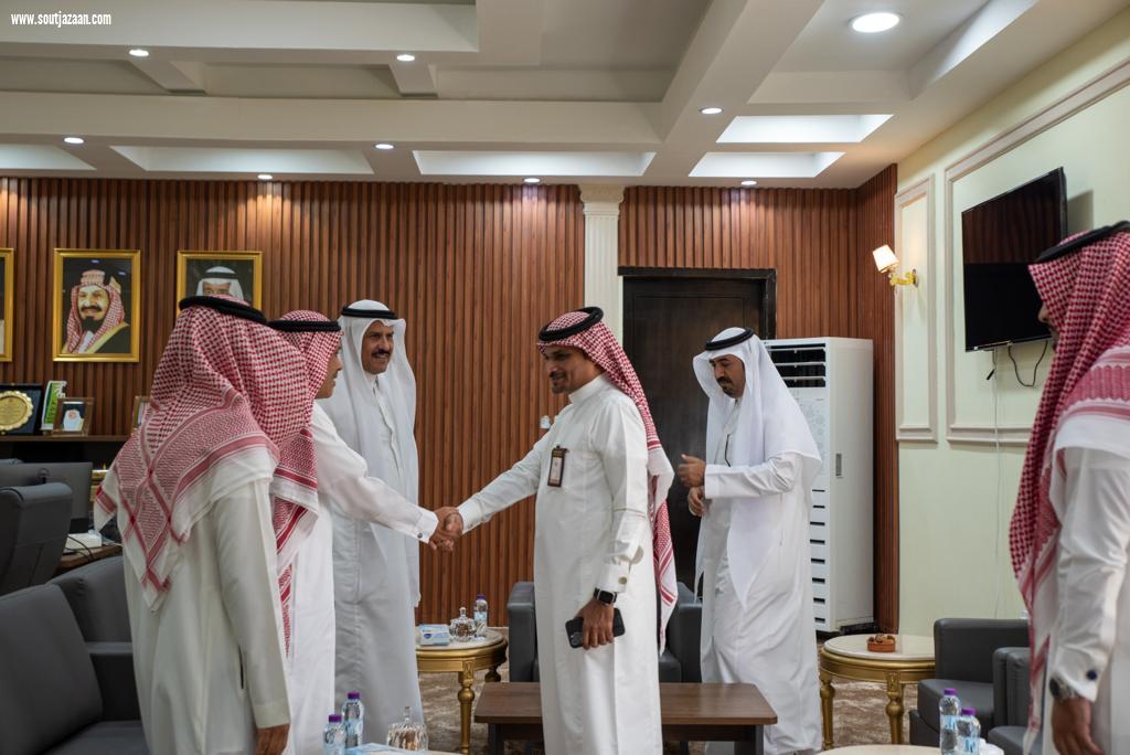 محافظ بيش يرأس اجتماع المجلس المحلي  ويستقبل أمين مجلس المنطقة والرئيس التنفيذي لمدينة جازان للصناعات 