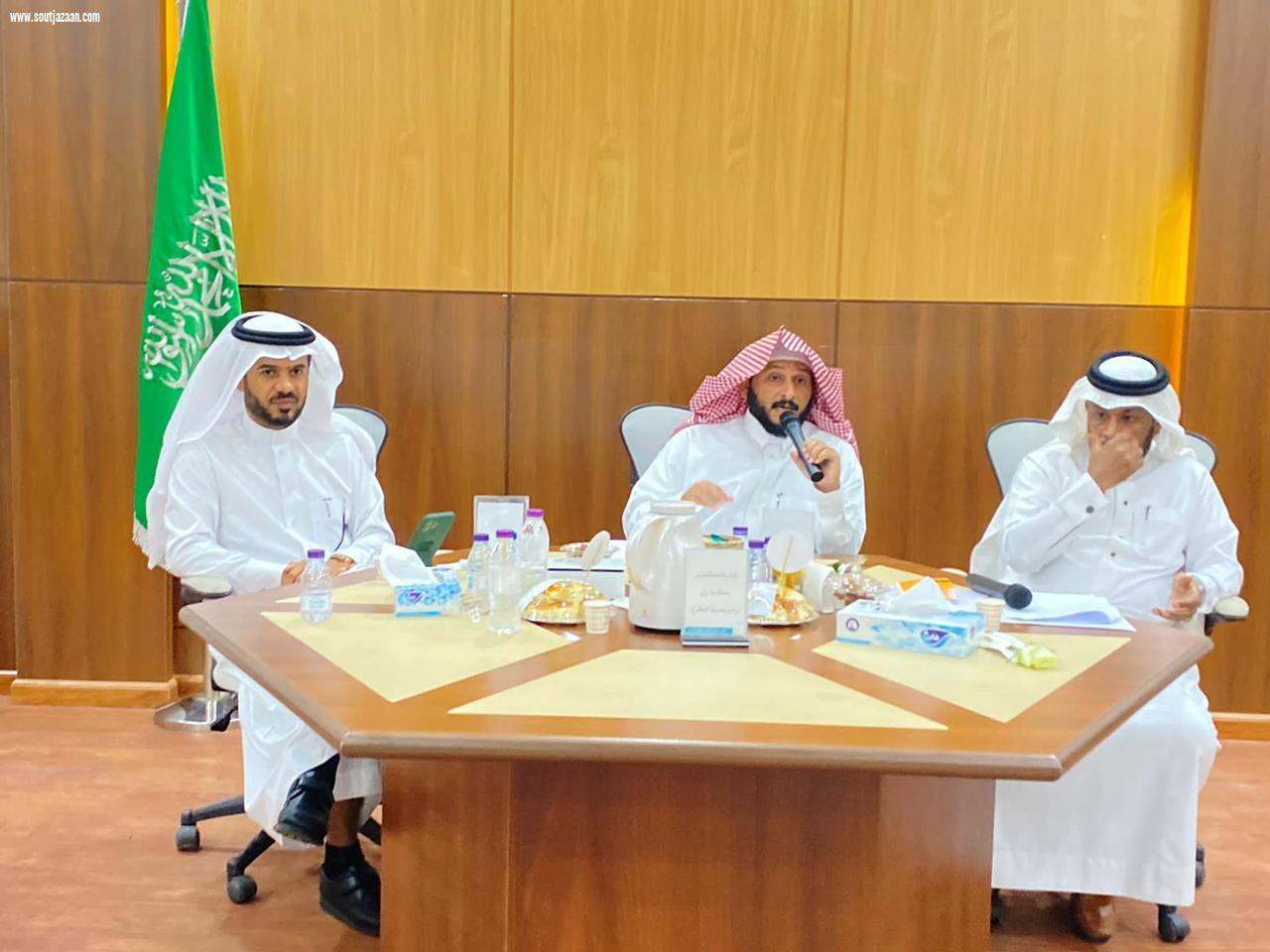 خلال جلسة حوارية نظمها مركز الملك عبدالعزيز للحوار الوطني  |  فرع وزارة الشؤون الاسلامية بجازان يشارك في يوم التسامح العالمي
