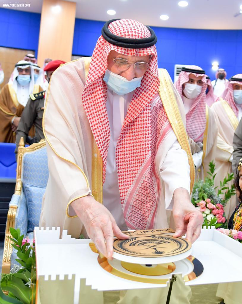 سمو أمير منطقة جازان يتفقد محافظة العارضة ويدشّن مشروعات تنموية بأكثر من 423 مليون ريال بالمحافظة 