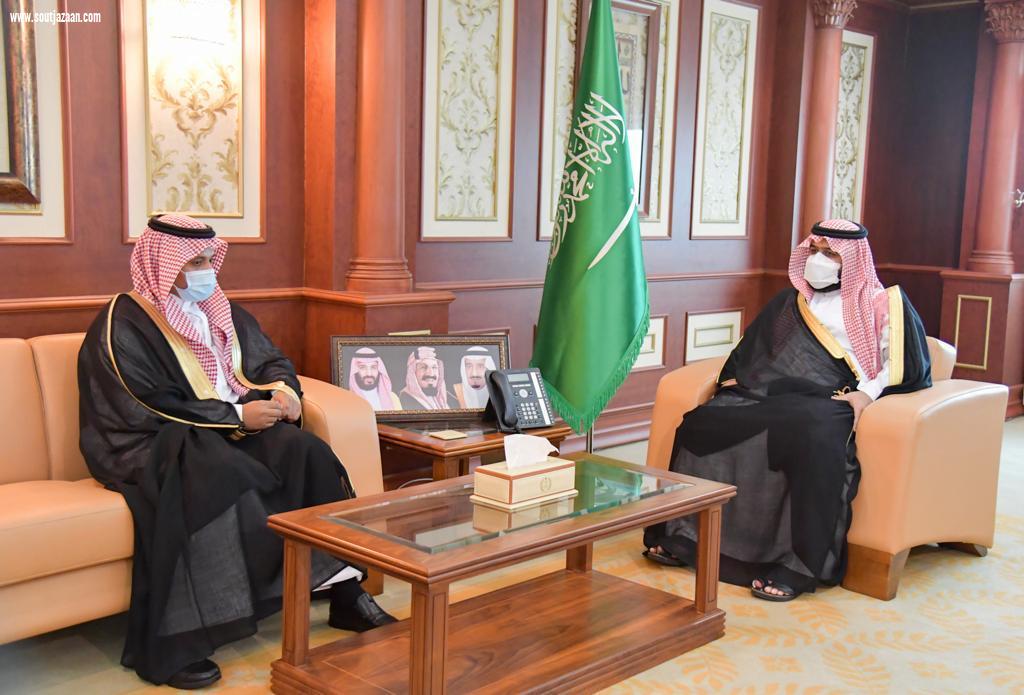 سمو نائب أمير جــازان يستقبل مديري تعليم جازان وصبيا والطلاب الفائزين في تحدي فيرست التقني للروبوت ..