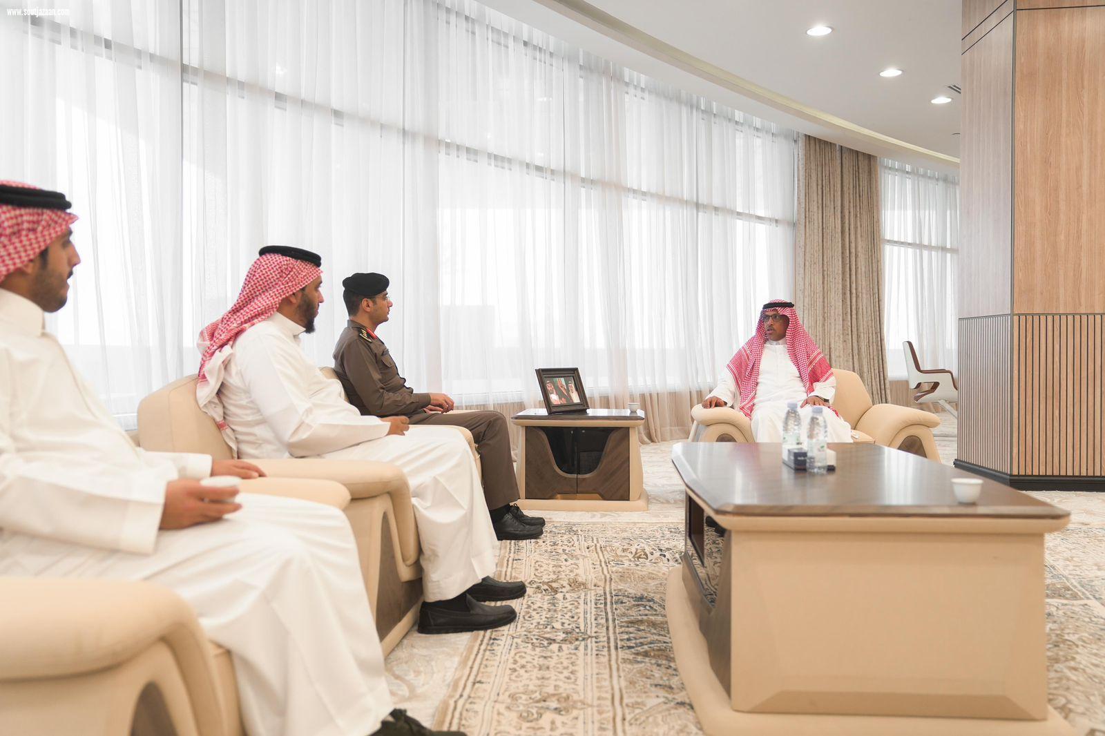 تسخير التقنية لرفع كفاءة الطرق وممرات المشاه بين أمانة جازان والمرور  