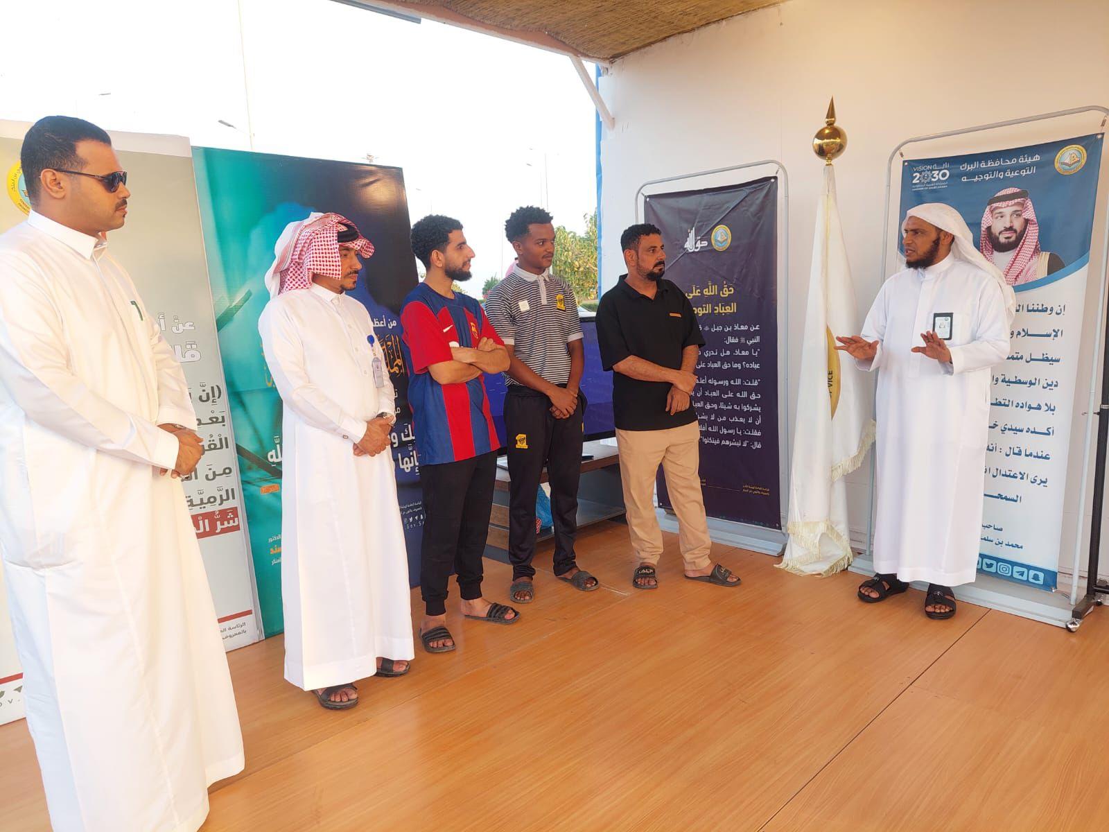 هيئات الأمر بالمعروف في كل من محافظة البرك والقحمة والحريضة بساحل عسير تشارك بمعرض ولاء في مهرجان  شتاء عسير