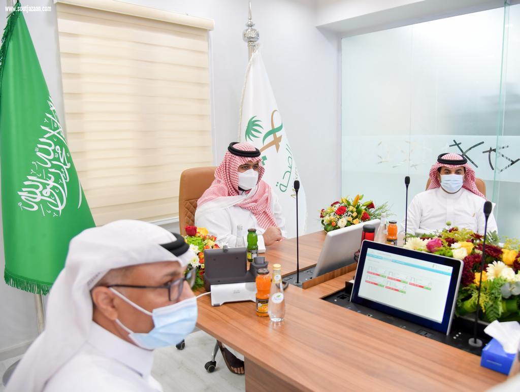 سمو نائب أمير جازان يدشن مركز الطب الاتصالي بالمنطقة