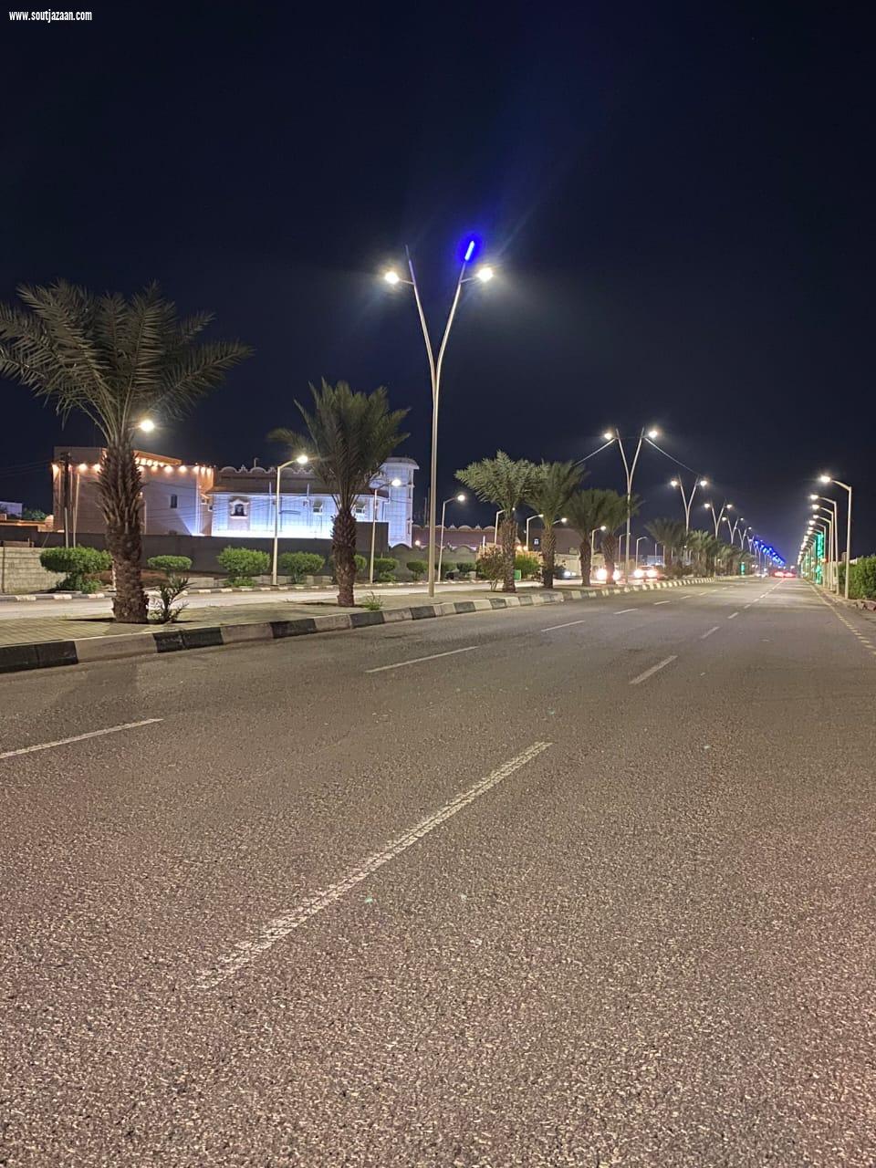 بلدية مركز الموسم تقوم بصيانة شاملة لاعمدة الإنارة لطرق والشوارع الرئيسية
