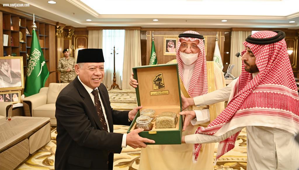 سمو أمير جازان يستقبل سفير إندونيسيا لدى المملكة