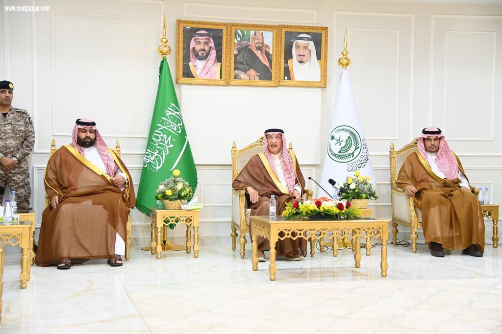 سمو أميرِ منطة جازان يلتقي أهالي محافظة الداير