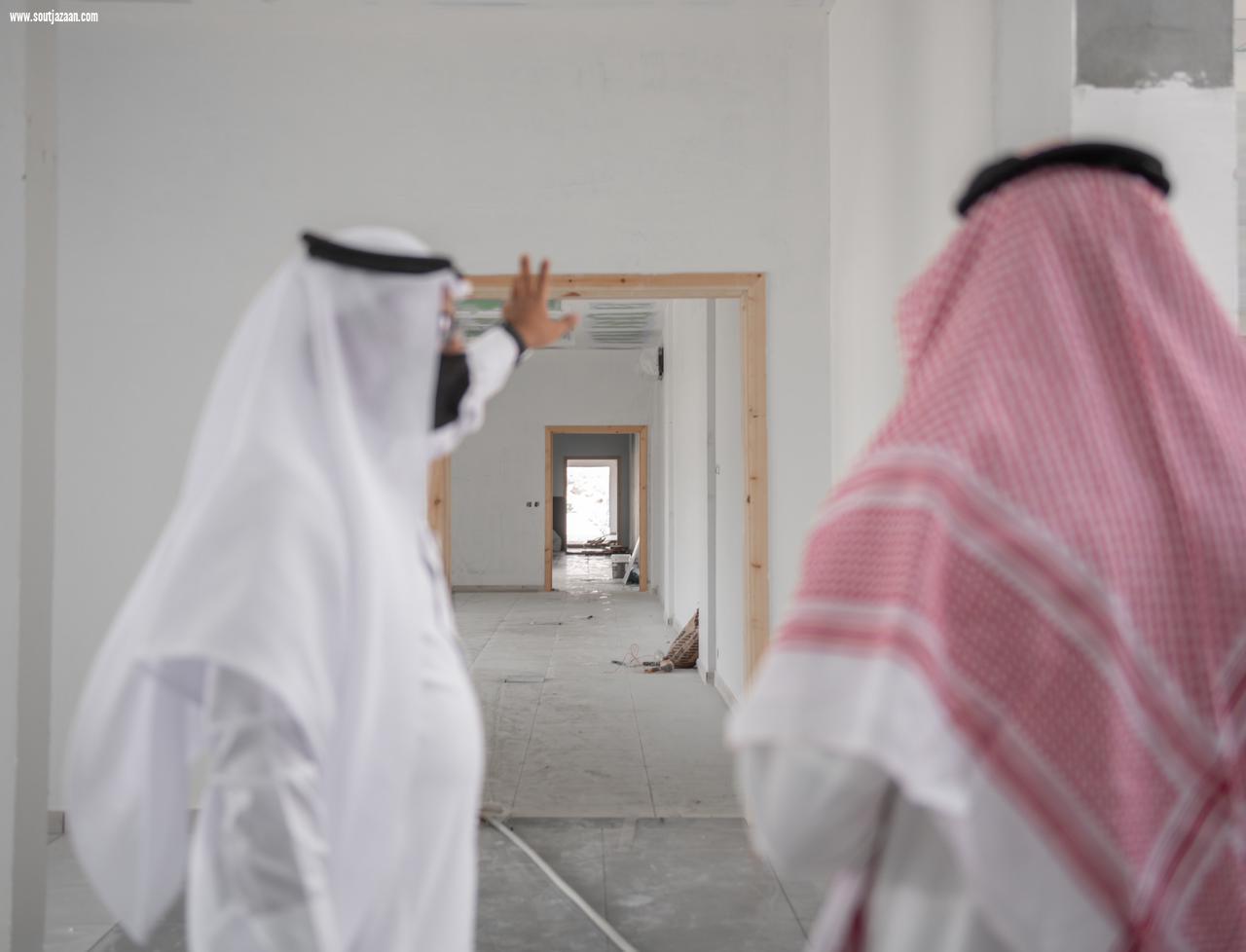 معالي رئيس جامعة الباحة يتفقد مدرسة تعليم القيادة للسيدات