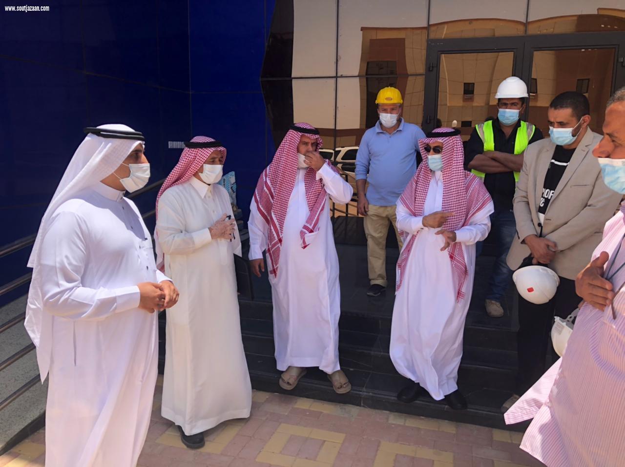 الحوشاني يختتم زيارته لتقني عسير 