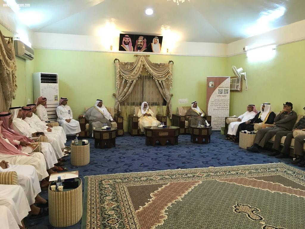 محافظ جزر فرسان يفعل مبادرة يستفتونك