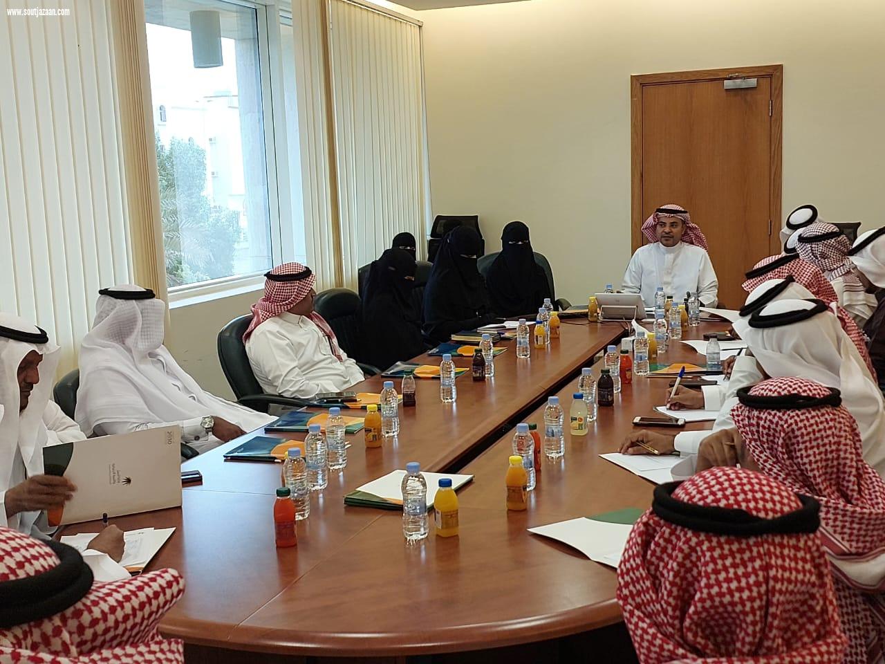 مدير عام فرع الموارد البشرية بجازان يعقد الاجتماع التحضيري الثالث لملتقى التمكين والتوظيف بالمنطقة
