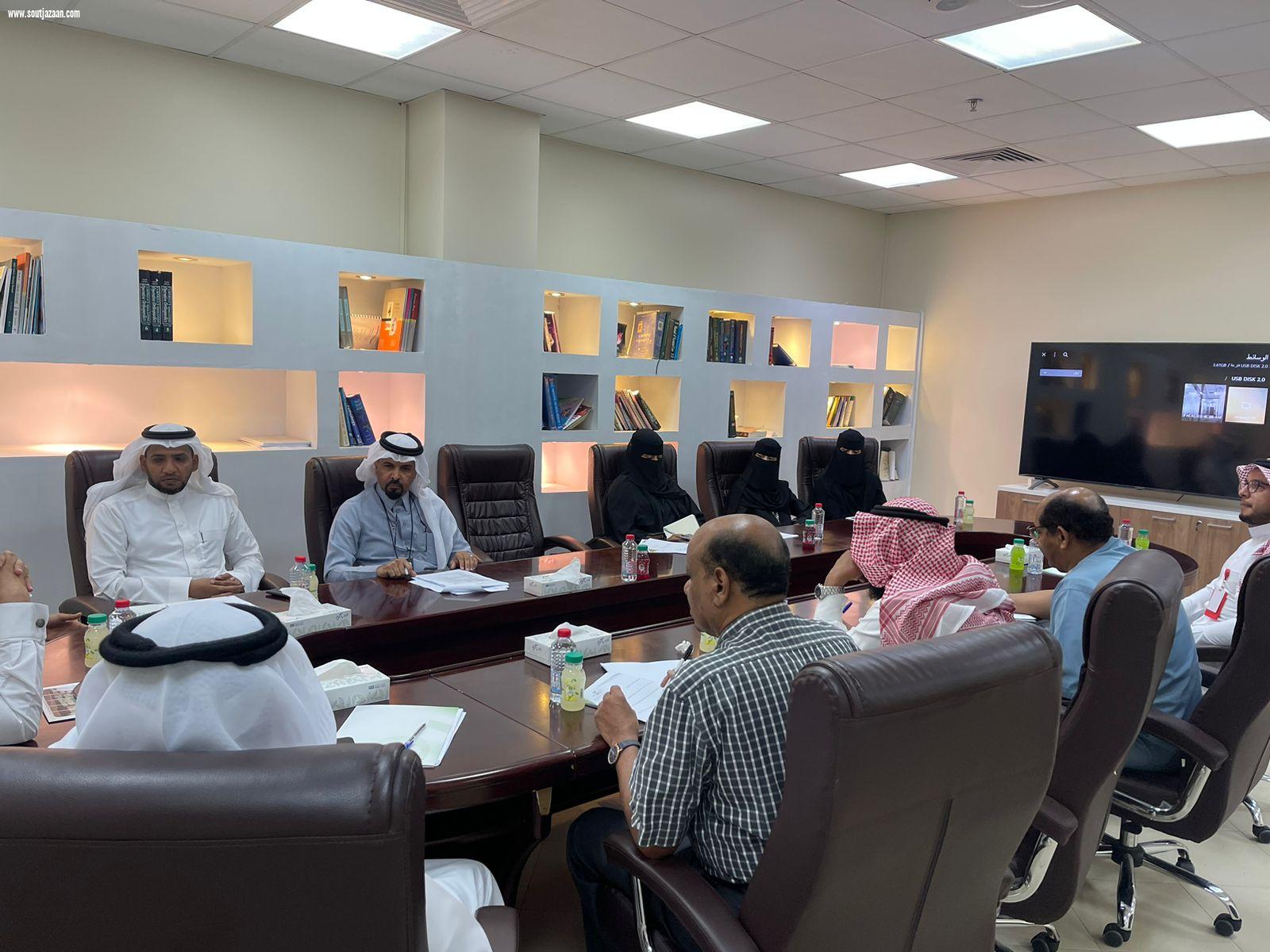 مستشفى بيش يعقد اجتماع المجلس الاستشاري للمرضى وأسرهم
