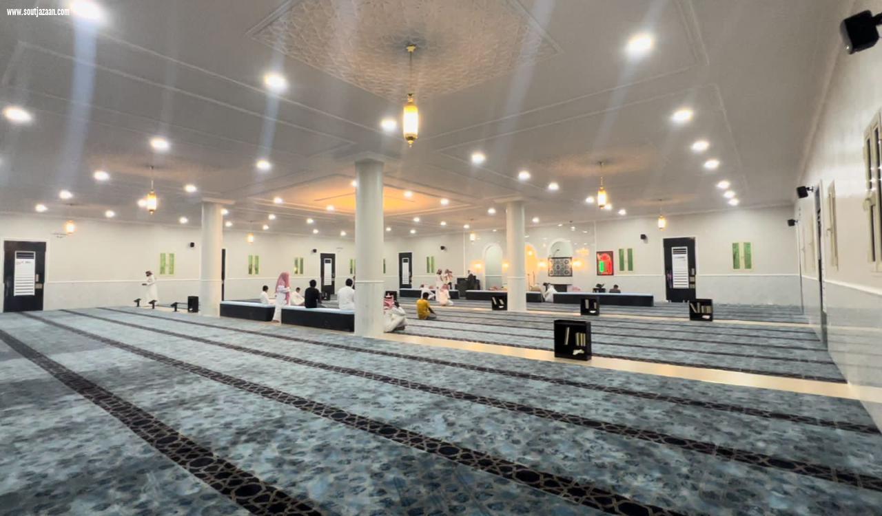 بحضور فضيلة مدير عام فرع وزارة الشؤون الإسلامية محافظ بيش يفتتح جامع قرية العيدابي بمركز الحقو
