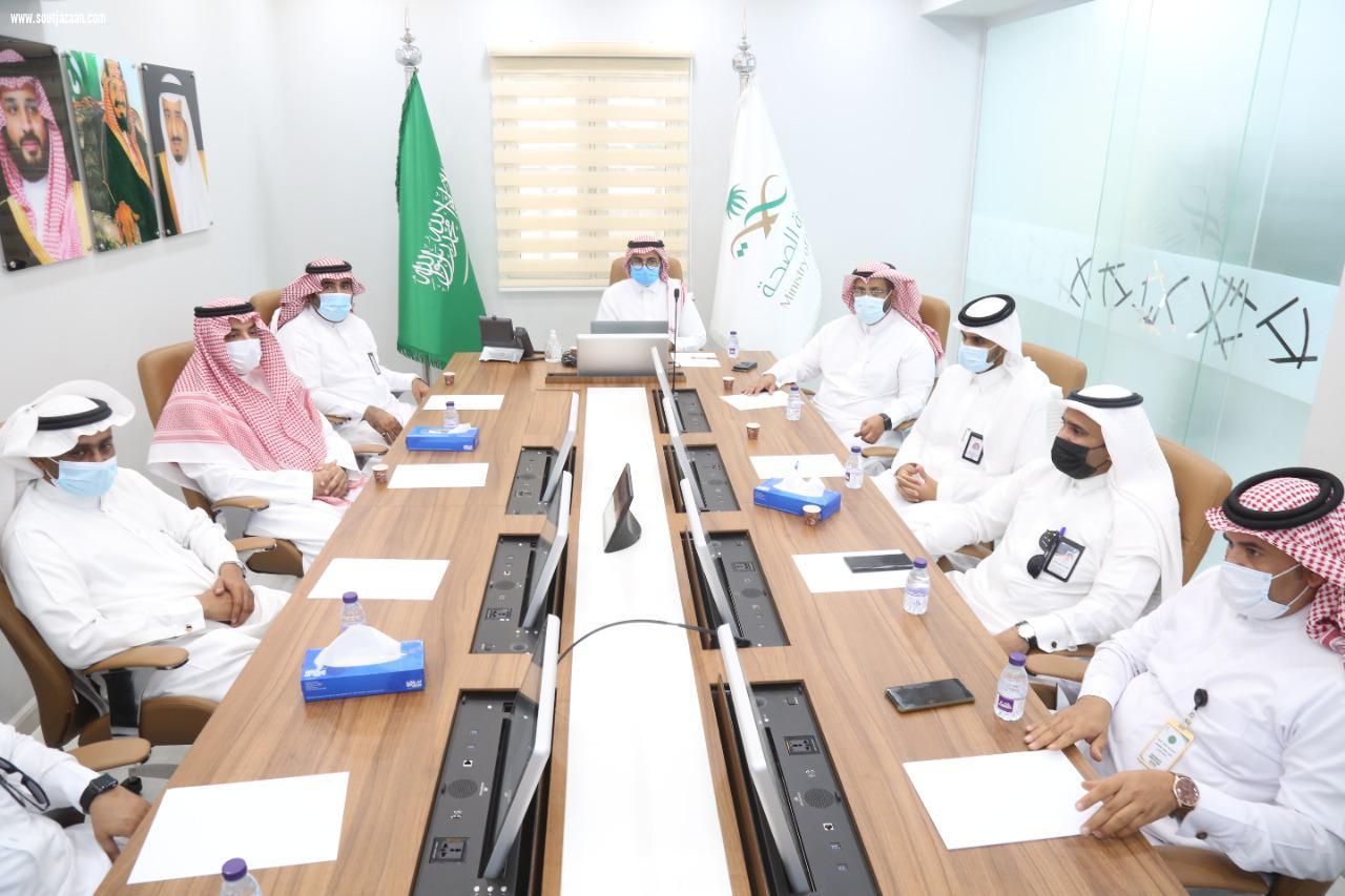 بتوجيه سمو أمير منطقة جازان بالنيابة .. محافظ صبيا يطلع على جهود مركز القيادة والتحكم بصحة المنطقة 