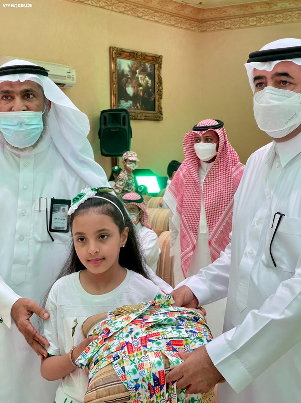 محافظ بيش يرعى احتفال مكتب تعليم بيش باليوم الوطني الـ 91