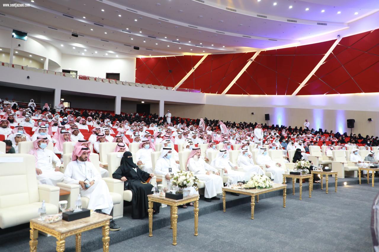 بمشاركة نخبة من المتخصصين | مدير عام تعليم جازان يفتتح الملتقى العلمي للإبداع والموهبة  جاهزون للمستقبل  Ready4Future
