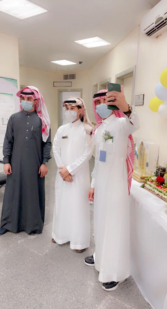 مركز صحي الجعدية يكرم الخرمي مدير المركز السابق