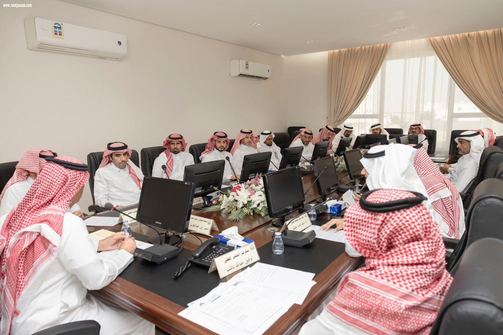 محافظ الطوال بن رازن يترأس جلسة المجلس المحلي في دورة الأولى لعام ١٤٤٥هـ‍