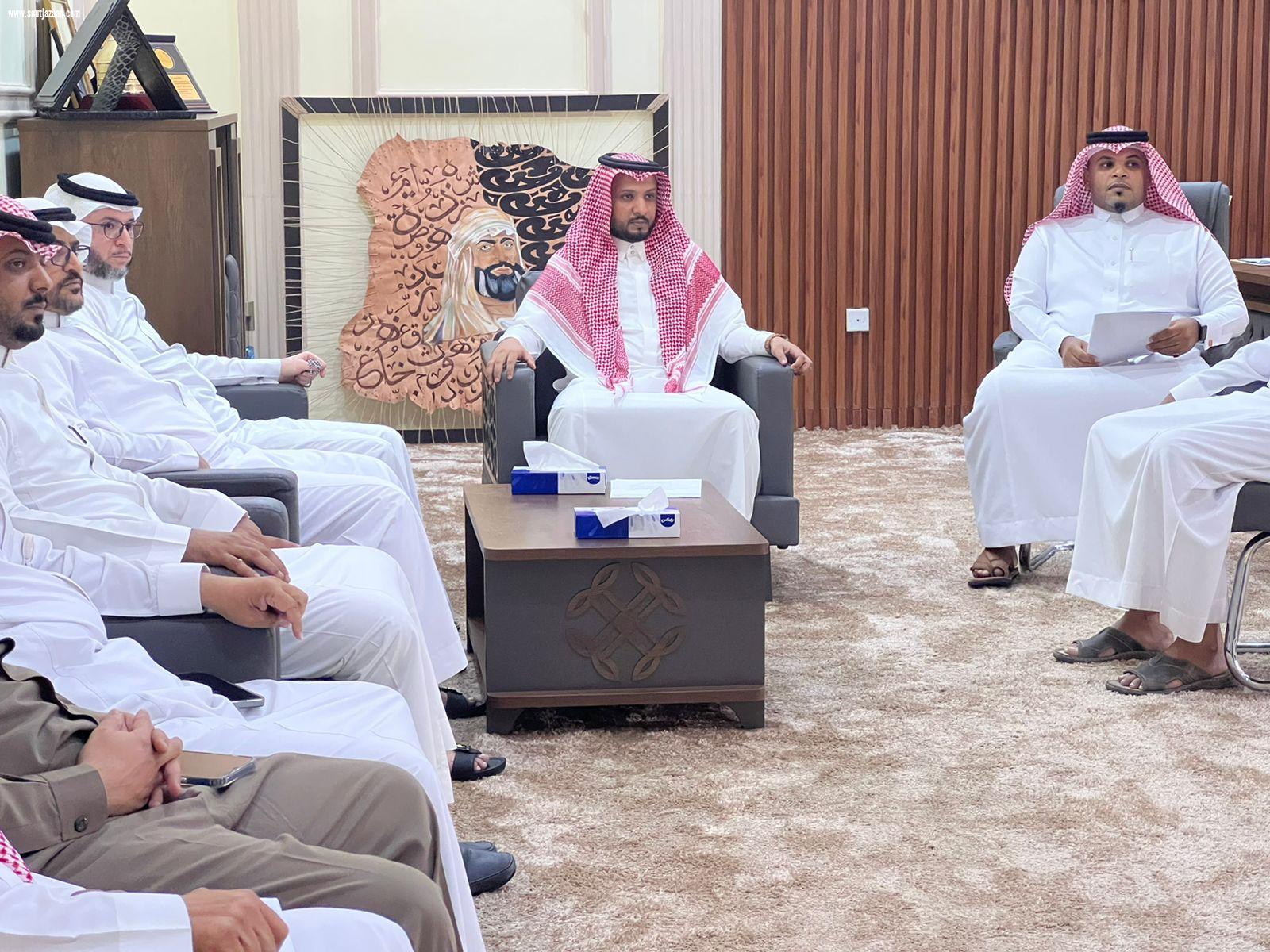 وكيل محافظة بيش يرأس الاجتماع التنسيقي بين لجان مكافحة نواقل الأمراض بالمحافظة