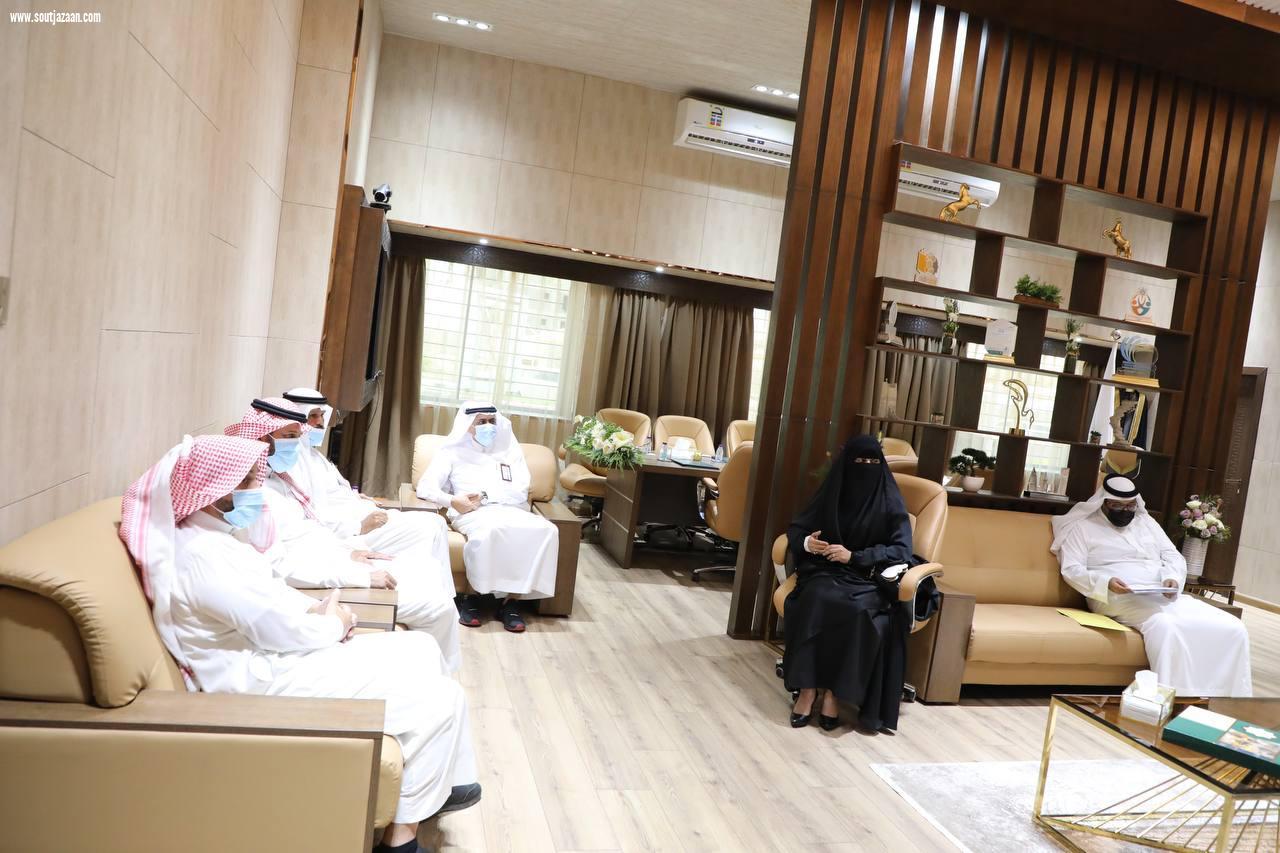 شمل عدداً من أوراق العمل تعليم جازان يعقد لقاء القيادات المستجدة