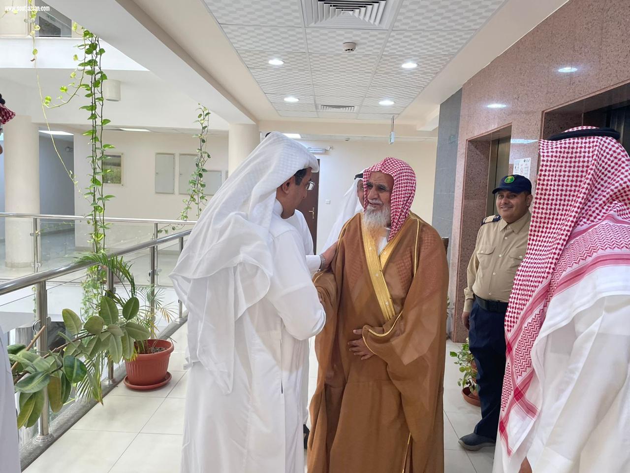 مدير عام فرع وزارة البيئة والمياه والزراعة بمنطقة جازان يفعل مبادرة يستفتونك