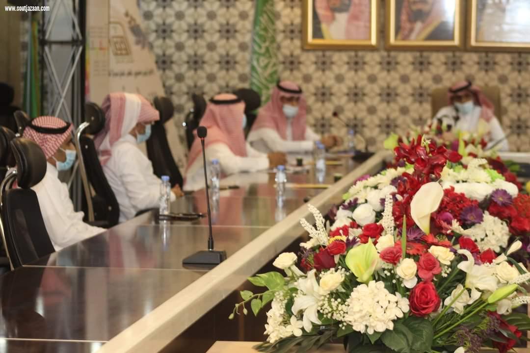 بلدي القفل يبحث آلية النشر مع المركز الإعلامي في صامطة