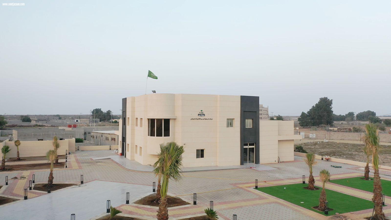 شاهد ..  14 مركز صحي بجازان هدمت أسوارها لتجذب سكان الأحياء لمرافقها الترفيهية