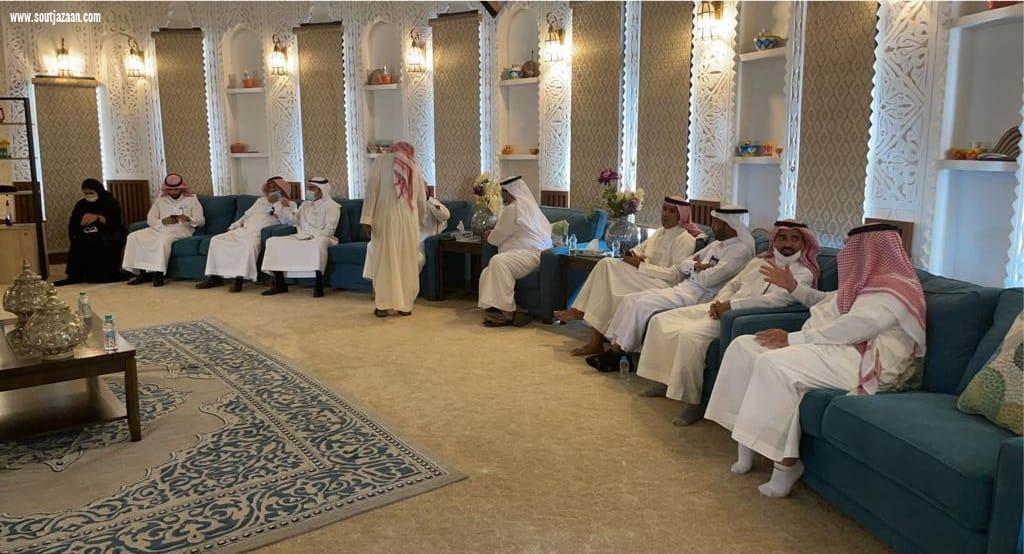 وفد وزارة الاستثمار يزور فرسان