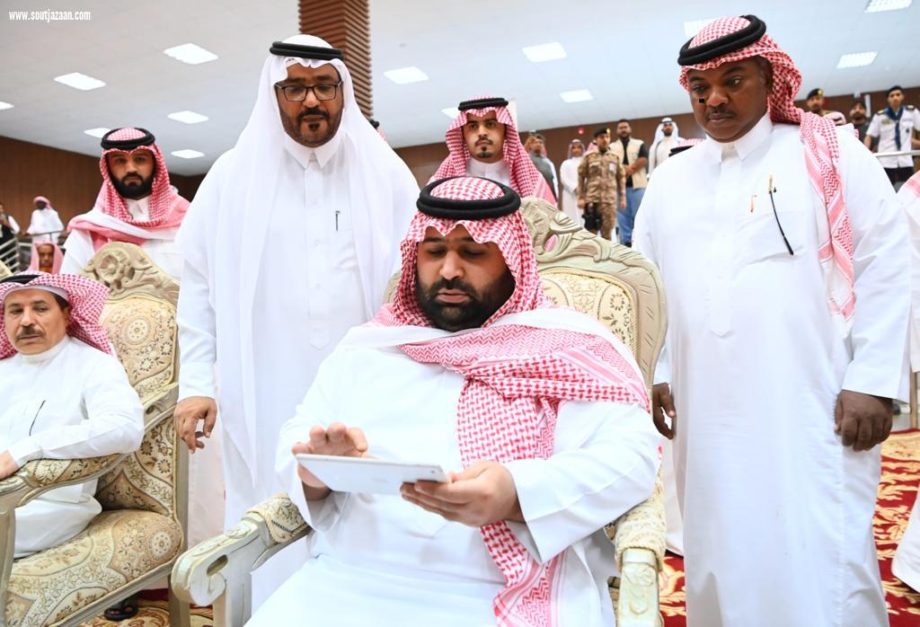 سموُّ الأميرِ محمد بن عبدالعزيز يشاركُ أهاليَ فرسان صيدَ سمك الحريد ويدشِّنُ عددًا من المشروعات بالمحافظة