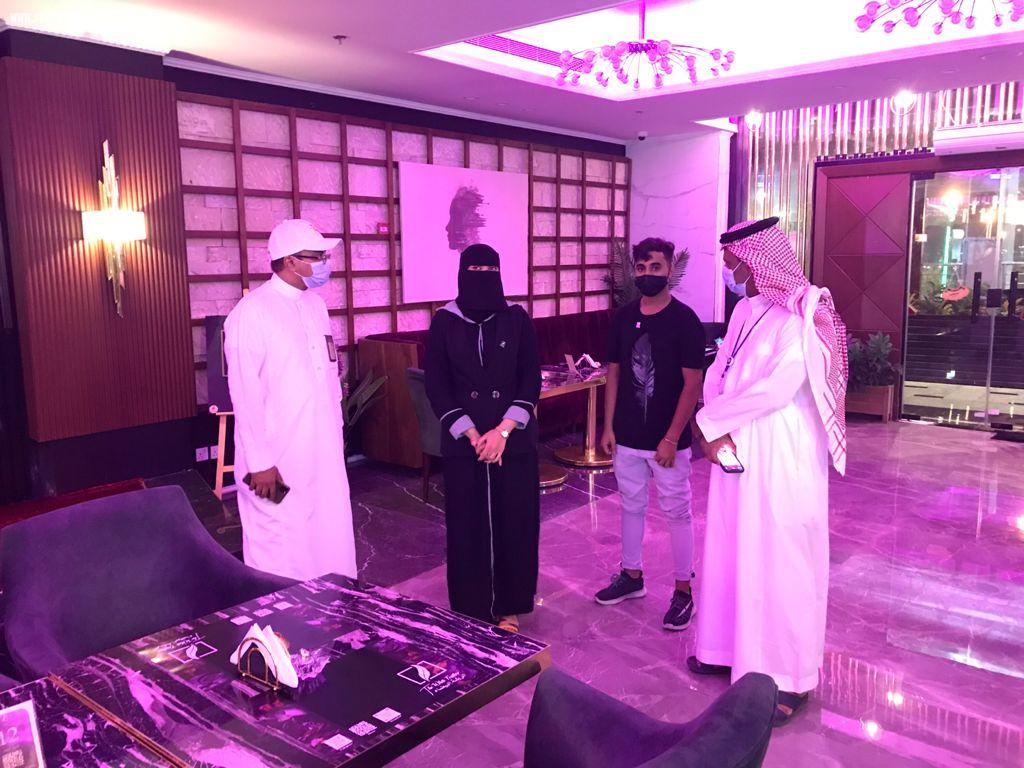 الموارد البشرية بجازان تنفذ جولات ميدانية للتأكد من تطبيق قرارات التوطين