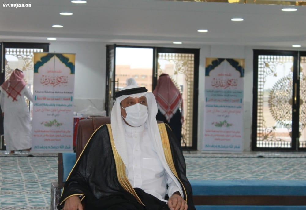 شدد على تطبيق الإجراءات الاحترازية بجوامع ومساجد المحافظة بتكلفة أكثر من خمسة ملايين ريال محافظ صامطة يفتتح جامع معاذ بن جبل رضي الله عنه 
