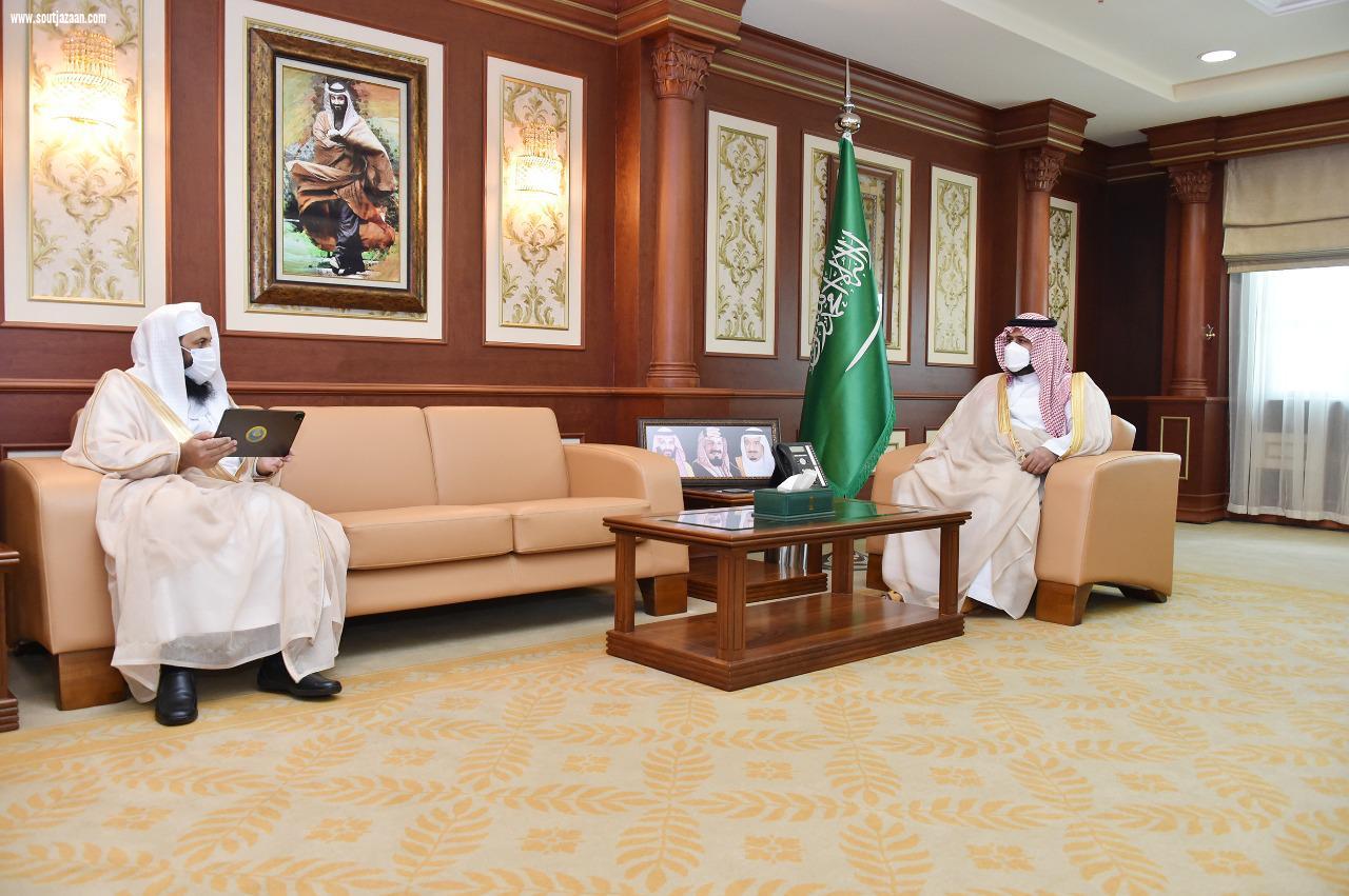 سمو نائب أمير جازان يتسلم التقرير الختامي لحملة الرئاسة العامة لهيئة الامر بالمعروف الصلاة نور
