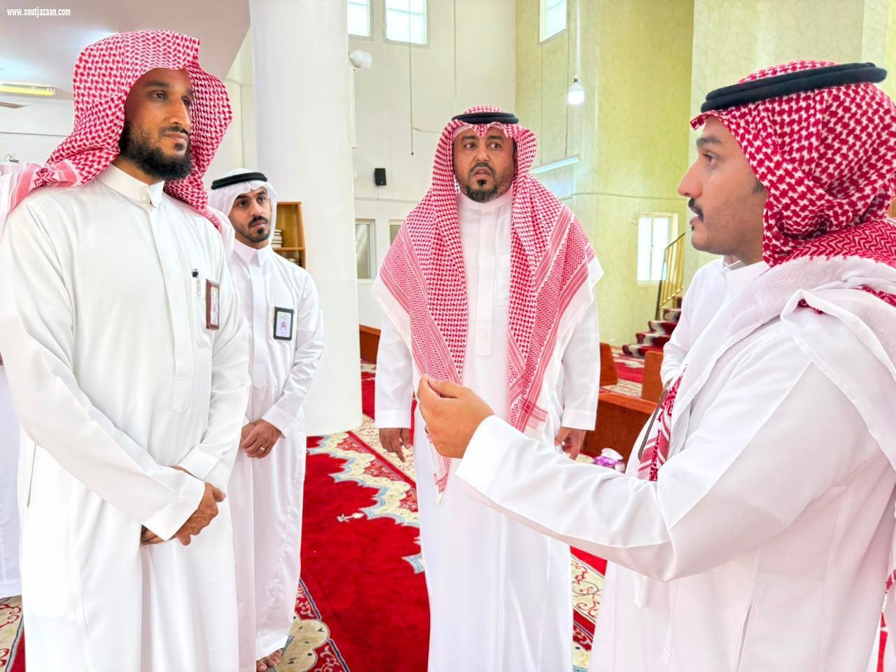 مدير الشؤون الإسلامية يتفقد إدارة مساجد محافظة فيفا