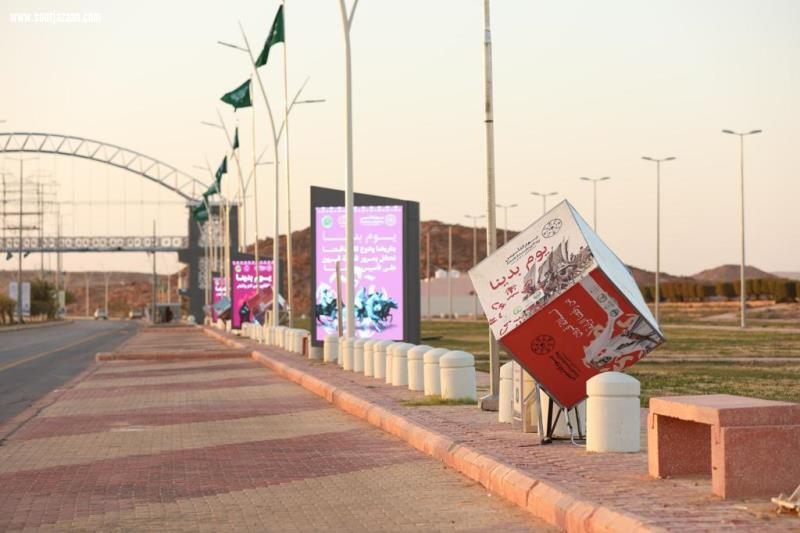 بلدية صوير تزين الشوارع والميادين وتحتفي بيوم التأسيس