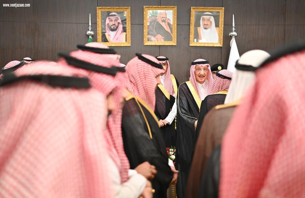 سمو امير جازان يخصص الجلسة الاسبوعية بقصر سموه لبحث موضوع مجتمع واعي بلا ادمان