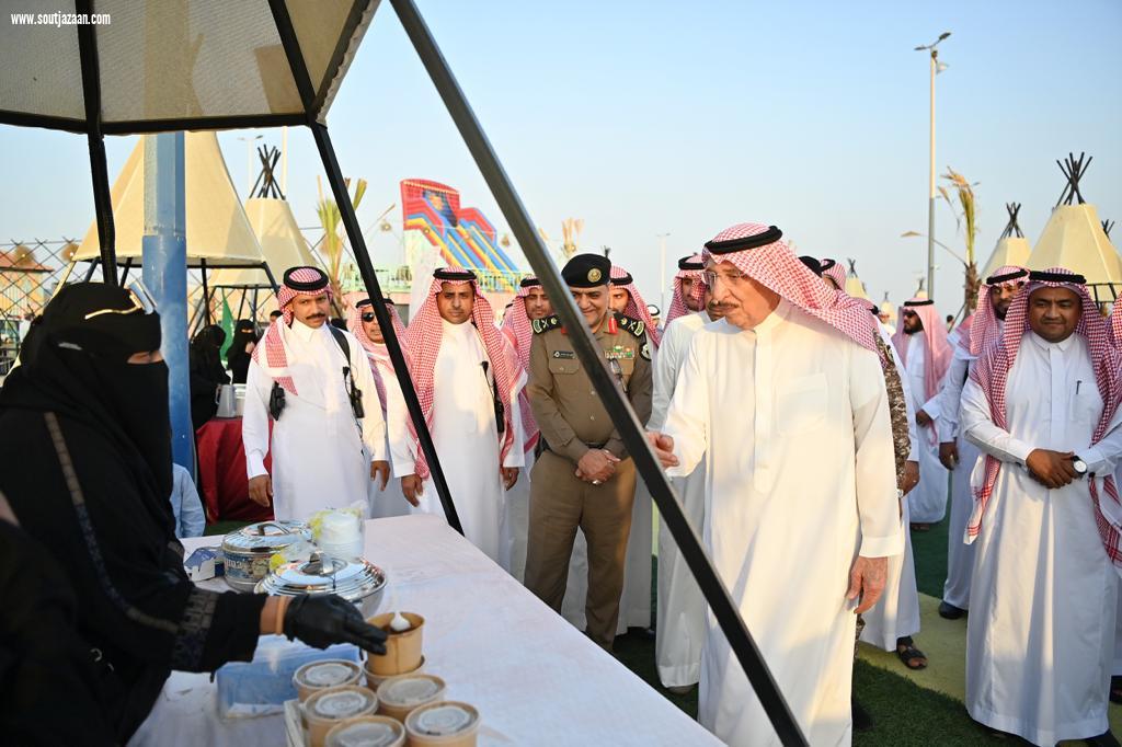 سموُّ أميرِ منطقة جازان يتفقَّد الشاطئ السياحي بمركز الشقيق التابع لمحافظة الدرب
