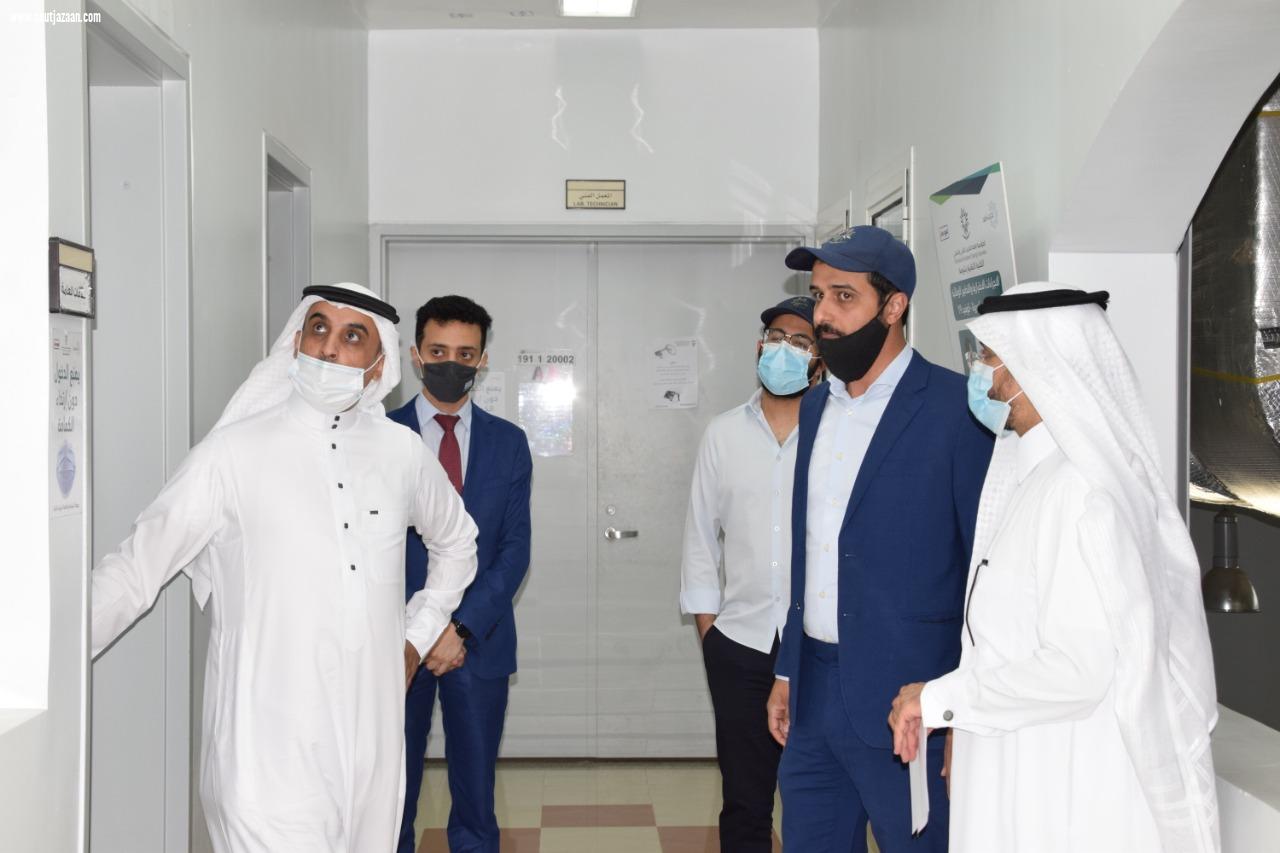 الحوشاني يختتم زيارته لتقني عسير 