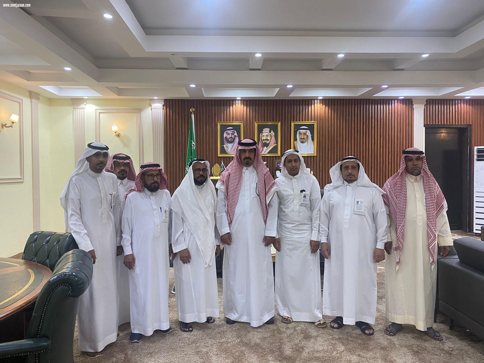 محافظ بيش يستقبل رئيس و أعضاء مجلس جمعية الاعاقة السمعية بمنطقة جازان