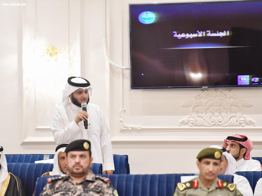 سمو امير جازان يخصص الجلسة الاسبوعية بقصر سموه لبحث موضوع مجتمع واعي بلا ادمان