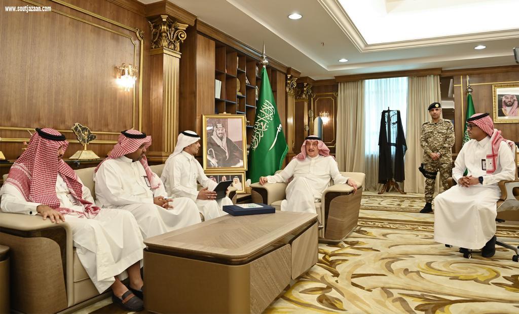 سمو أمير جازان يدشّن الحملة التعريفية بإدارة البيانات ويطلع على تقرير الأمن السيبراني