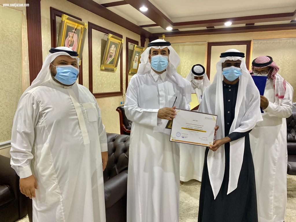 آل حفيظ : يشيد بدور جمعية معين التطوعية بمنطقة جازان  على شرف محافظ بيش جمعية معين التطوعية تكرم فريق الخير التطوعي بمحافظة بيش