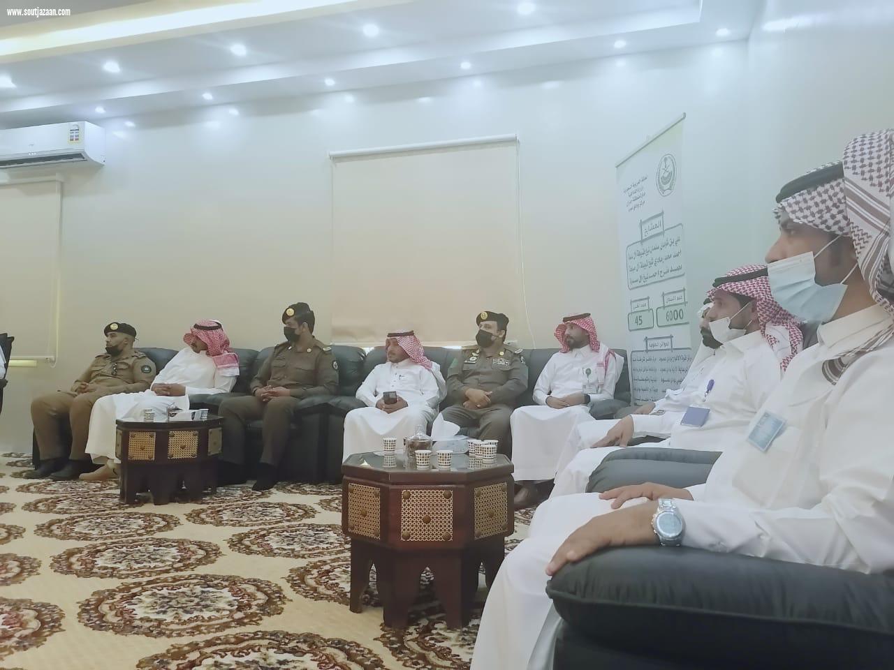 محافظ الريث يعقد إجتماعا لمناقشة المشاريع التنموية في المحافظة
