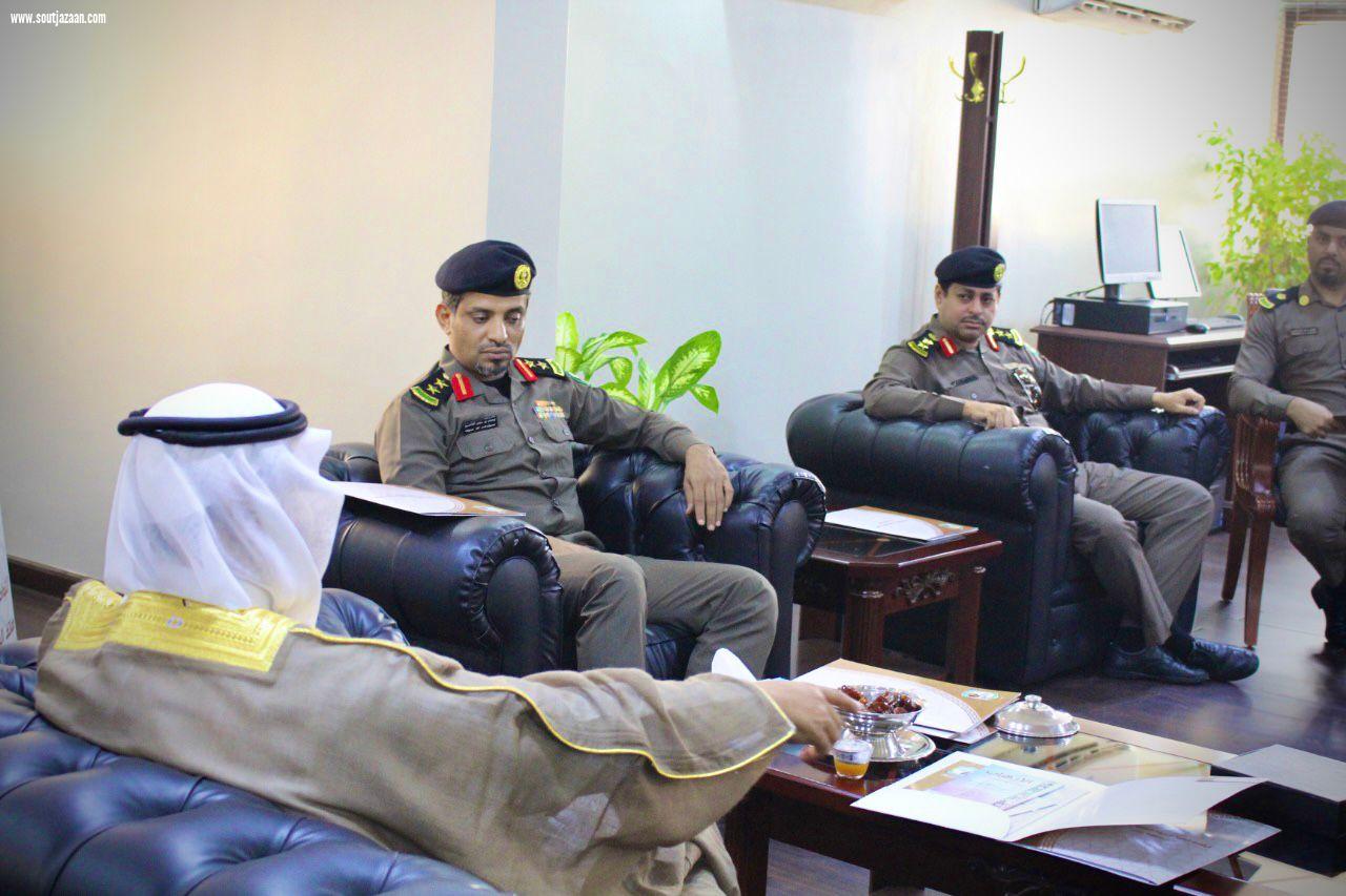 مساعد مدير مرور منطقة جازان يفعل مبادرة يستفتونك