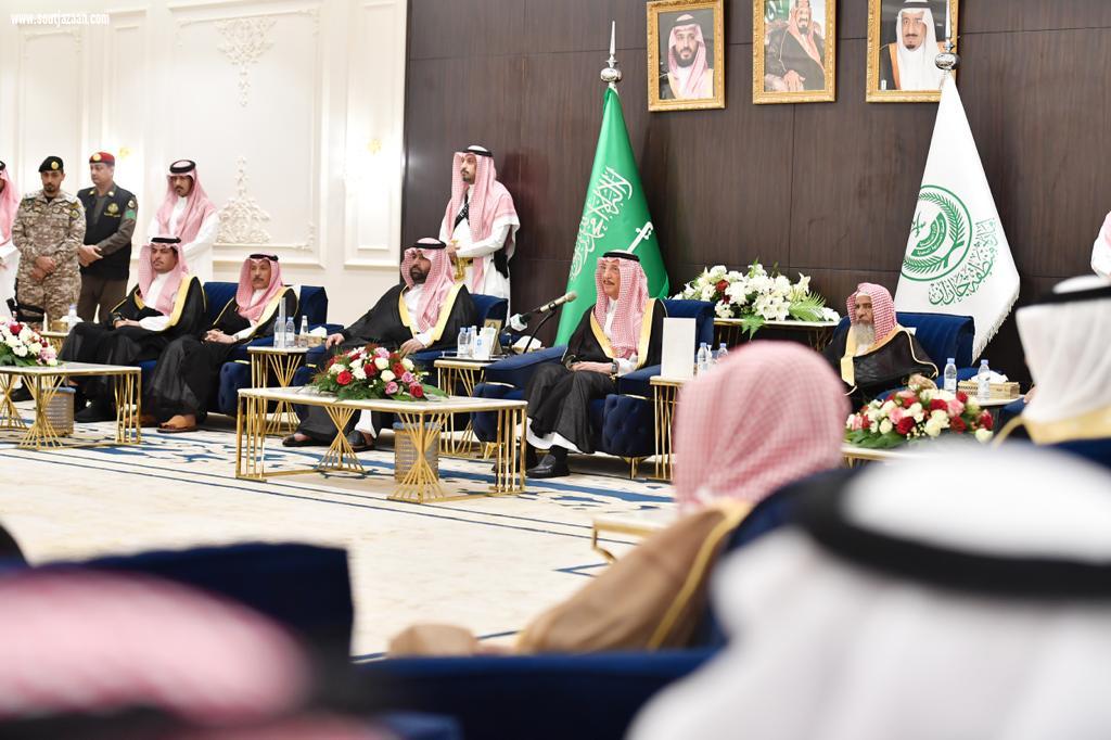 سمو امير جازان يخصص الجلسة الاسبوعية بقصر سموه لبحث موضوع مجتمع واعي بلا ادمان
