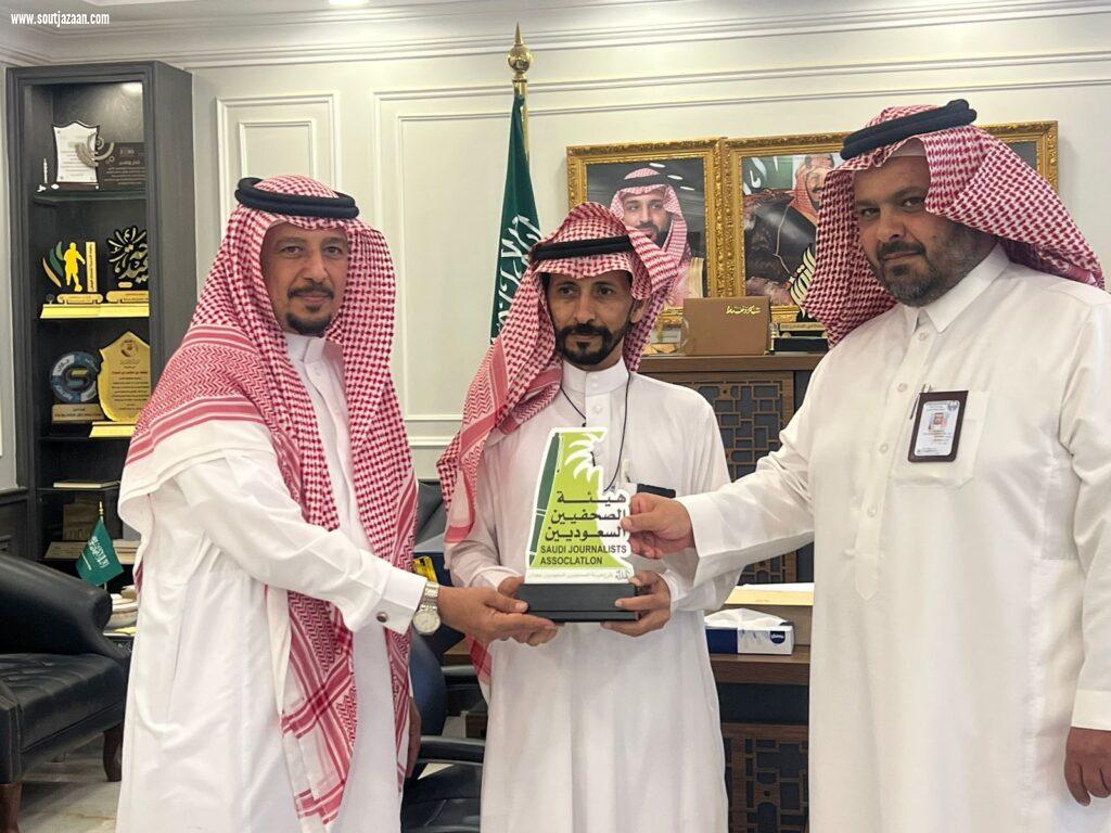 محافظ الداير  يستقبل مدير فرع هيئة الصحفيين السعوديين بجازان