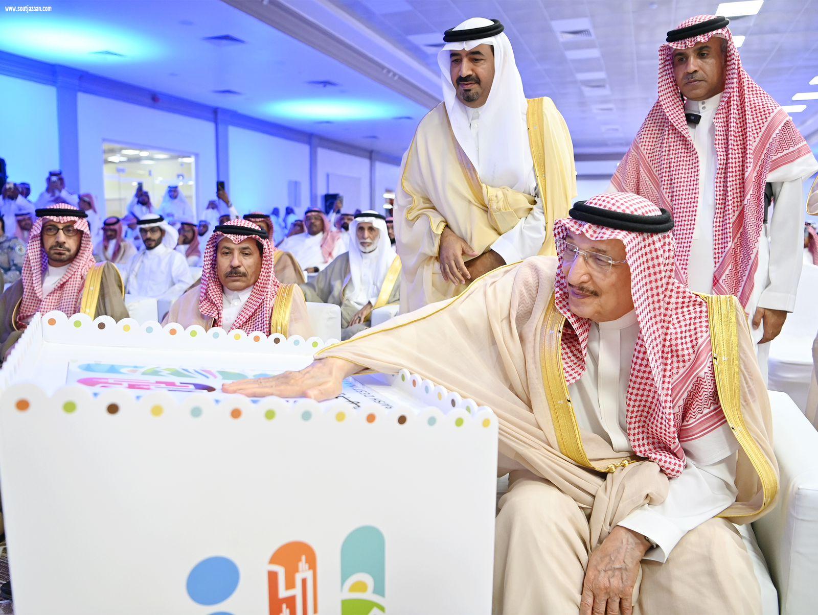 سمو أمير جازان يشرّف حفل أهالي محافظة بيش