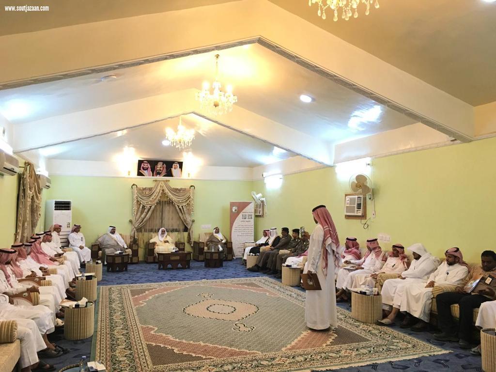 محافظ جزر فرسان يفعل مبادرة يستفتونك