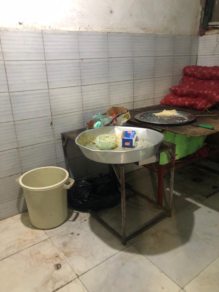 بلدية صبيا تُصادر 912 كيلوجراماً من الرقائق الفاسدة  