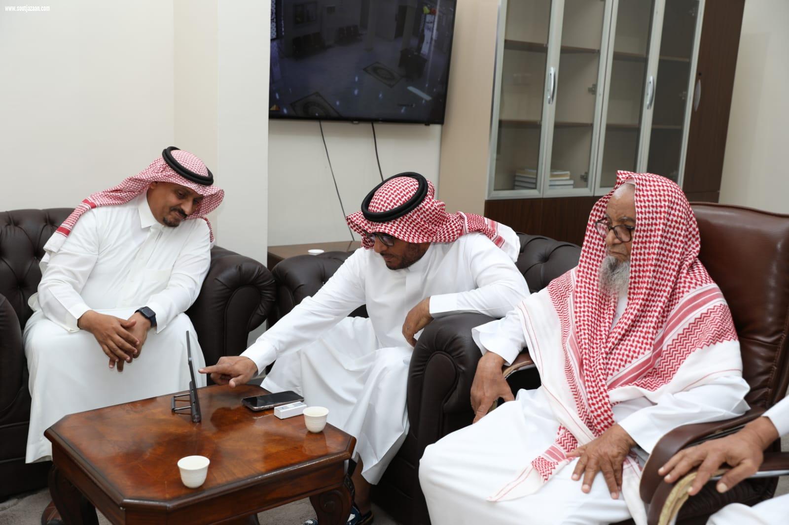 محافظ صامطة المكلف يفعل مبادرة الإفتاء والفئة الغالية