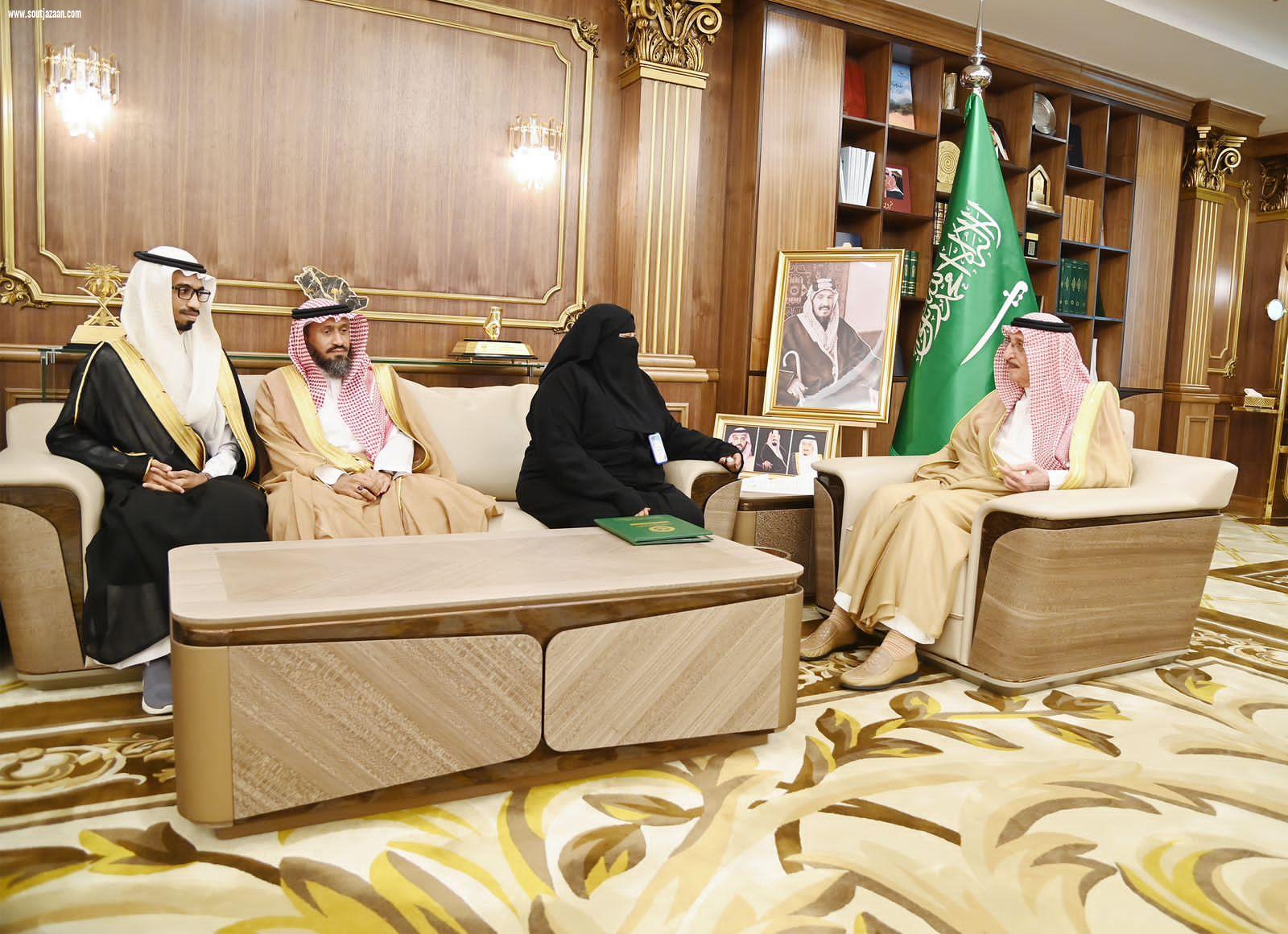 سمو أمير منطقة جازان يستقبل رئيسة جمعية كسوة الكاسي وأعضاء مجلس الادارة
