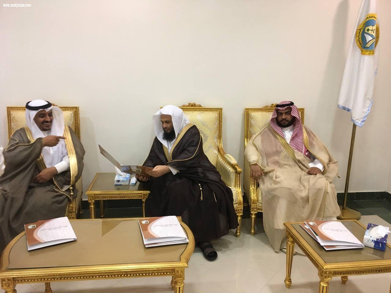 مدير عام فرع الرئاسة العامة لهيئة الأمر بالمعروف والنهي عن المنكر بمنطقة جازان يفعل مبادرة يستفتونك